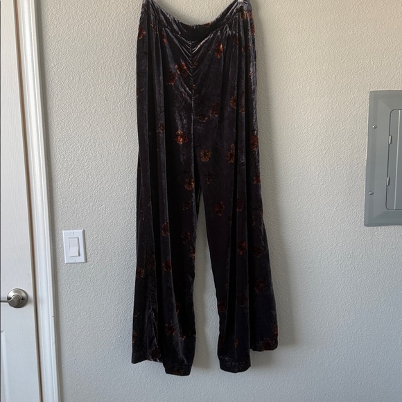 Anthropologie Ett:twa Jessica Floral Purple Velvet loose Extra Wide leg Pants M - Picture 6 of 12